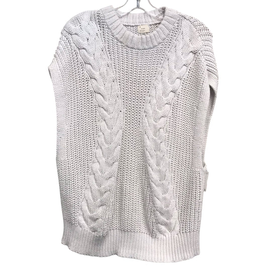 Vest Sweater By A New Day In White, Size:1X