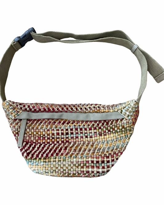 Crossbody By Clothes Mentor In Multi, Size:Medium