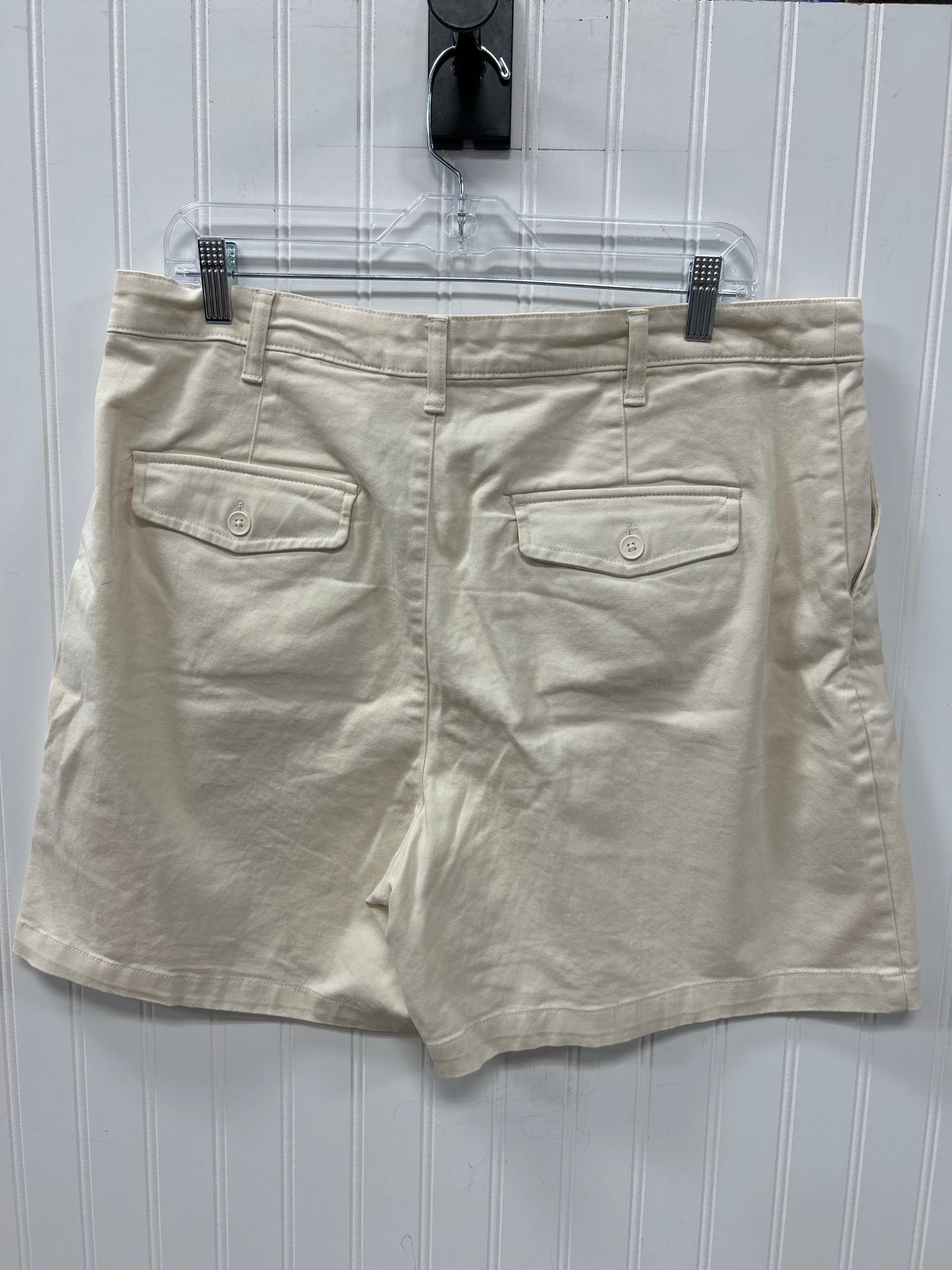 Shorts By Banana Republic In Cream, Size:14