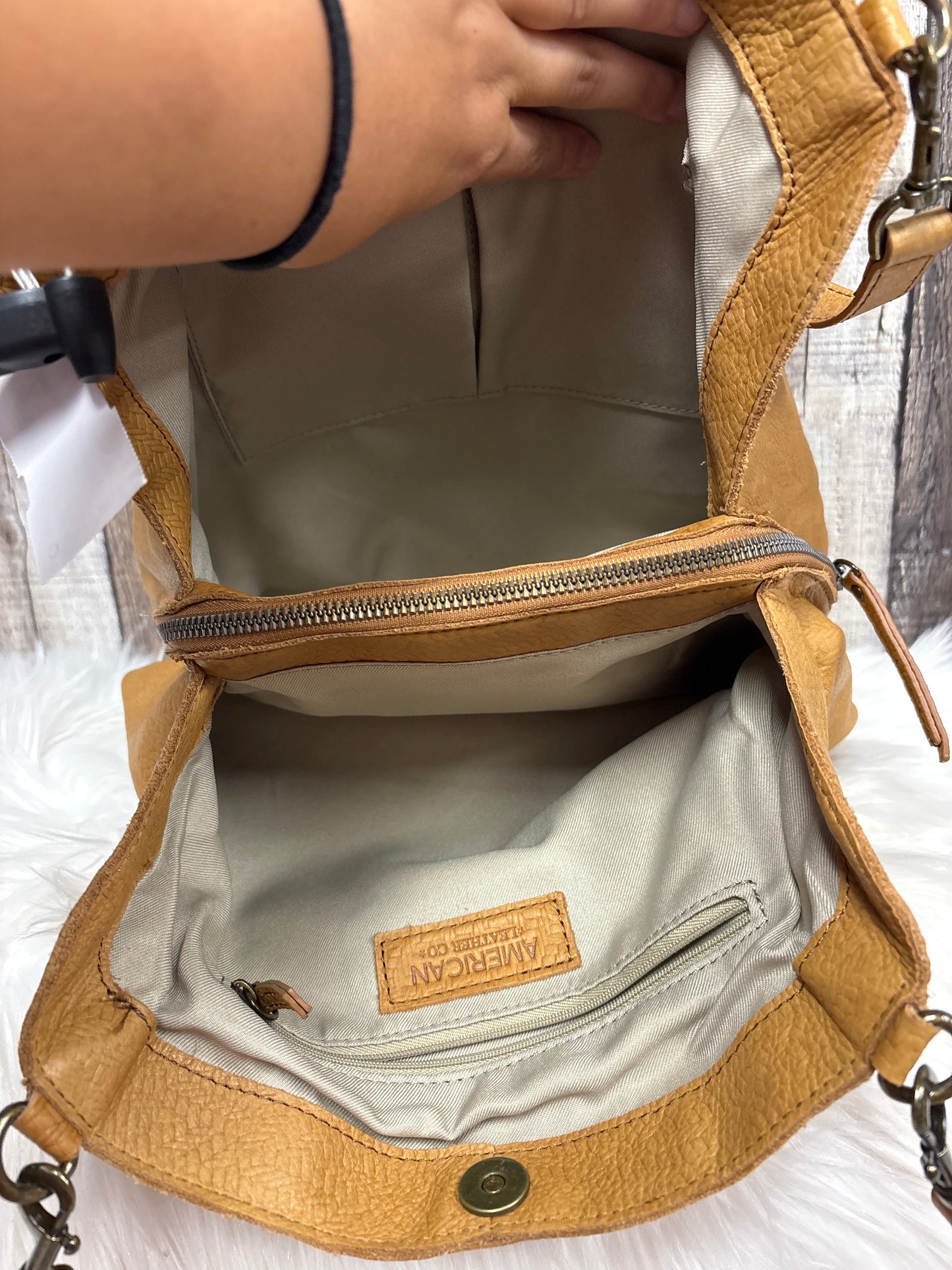Handbag Leather By Cme, Size: Medium