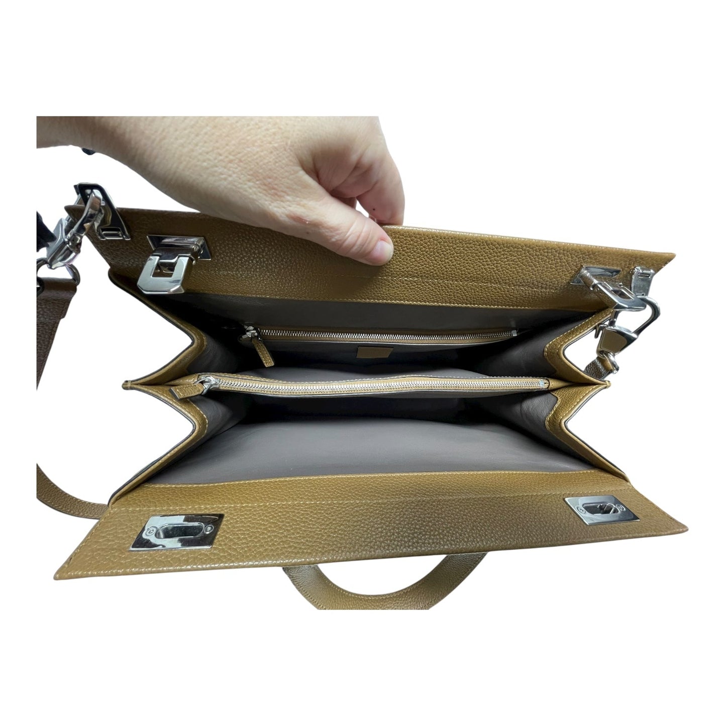 Handbag Luxury Designer By Gucci, Size: Large