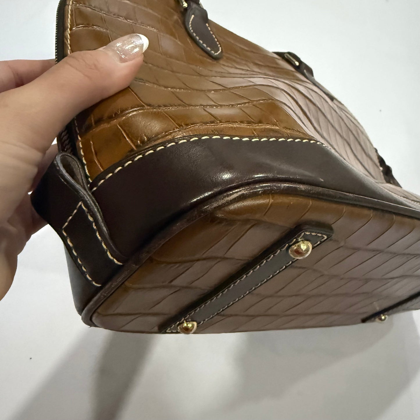 Handbag Designer By Dooney And Bourke, Size: Medium