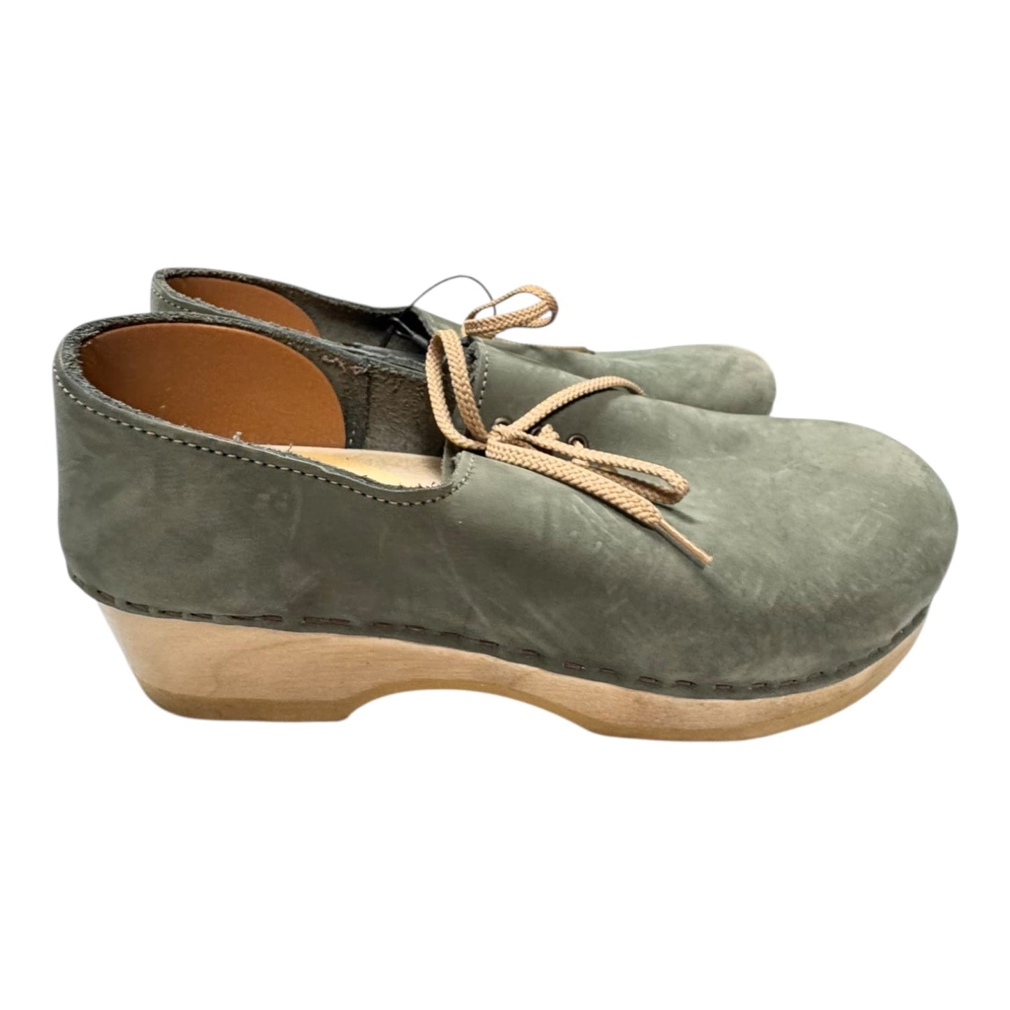 Shoes Flats By SVEN In Green, Size:8.5