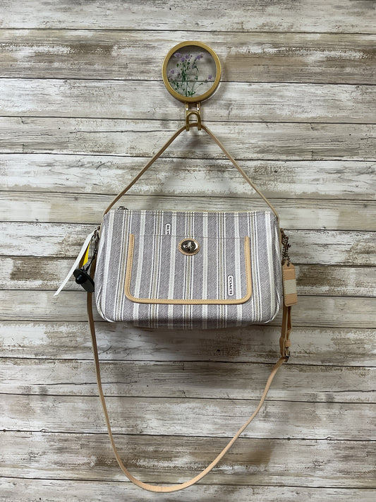 Handbag Designer By Coach In Cream & Grey, Size:Medium