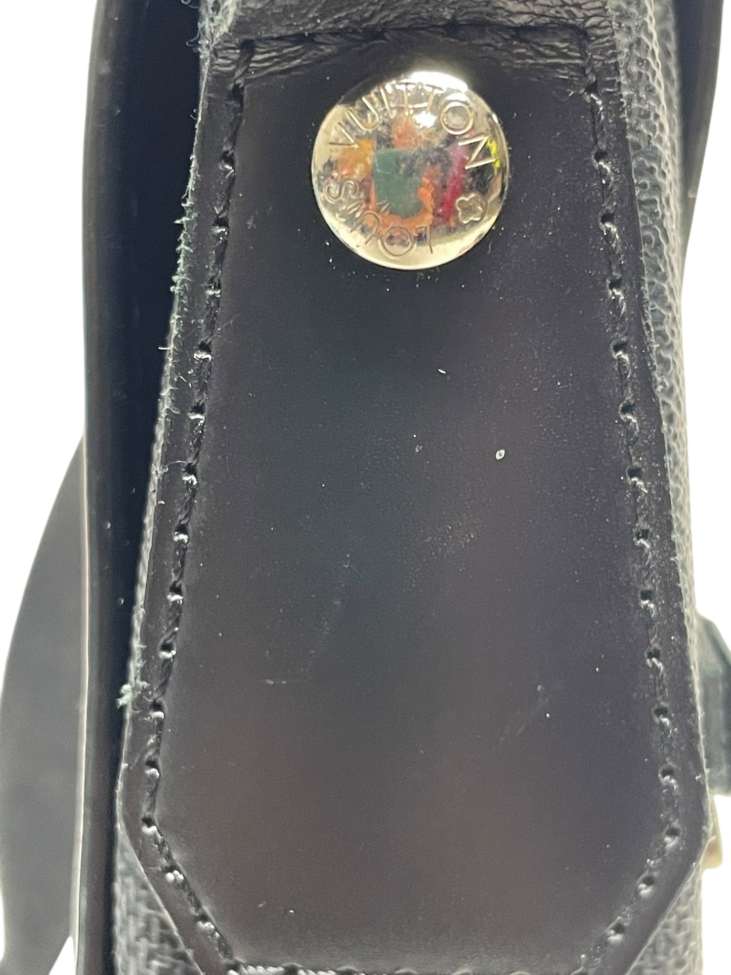 Crossbody Luxury Designer By Louis Vuitton, Size: Medium