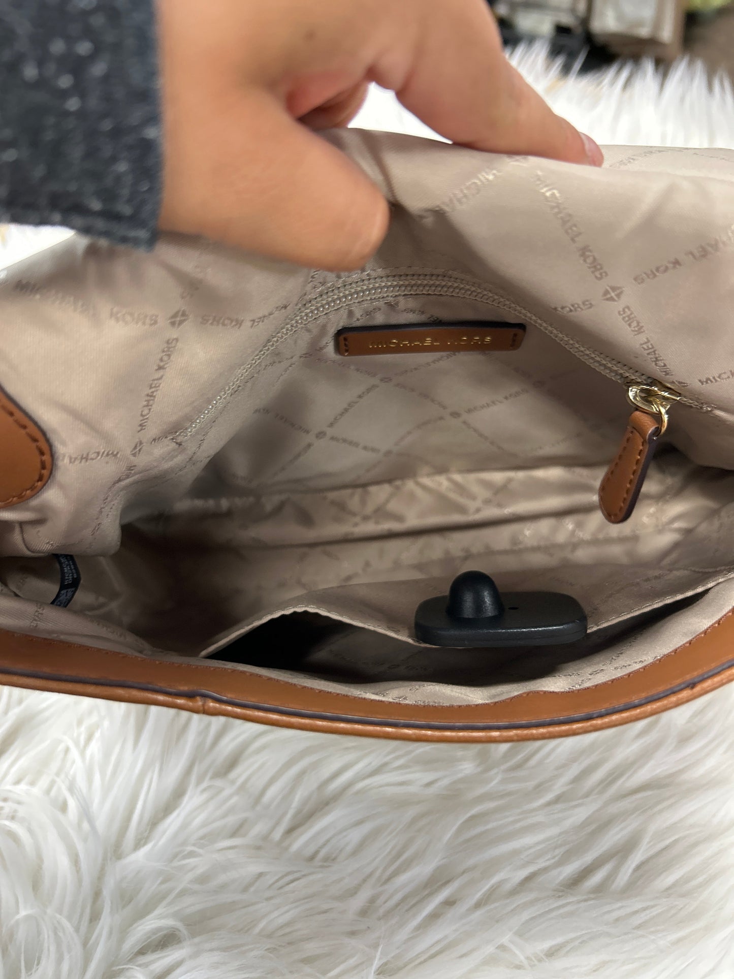 Handbag Designer By Michael Kors In Brown, Size:Large