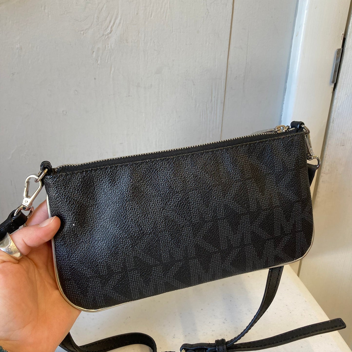Crossbody Designer By Michael Kors In Black, Size:Small
