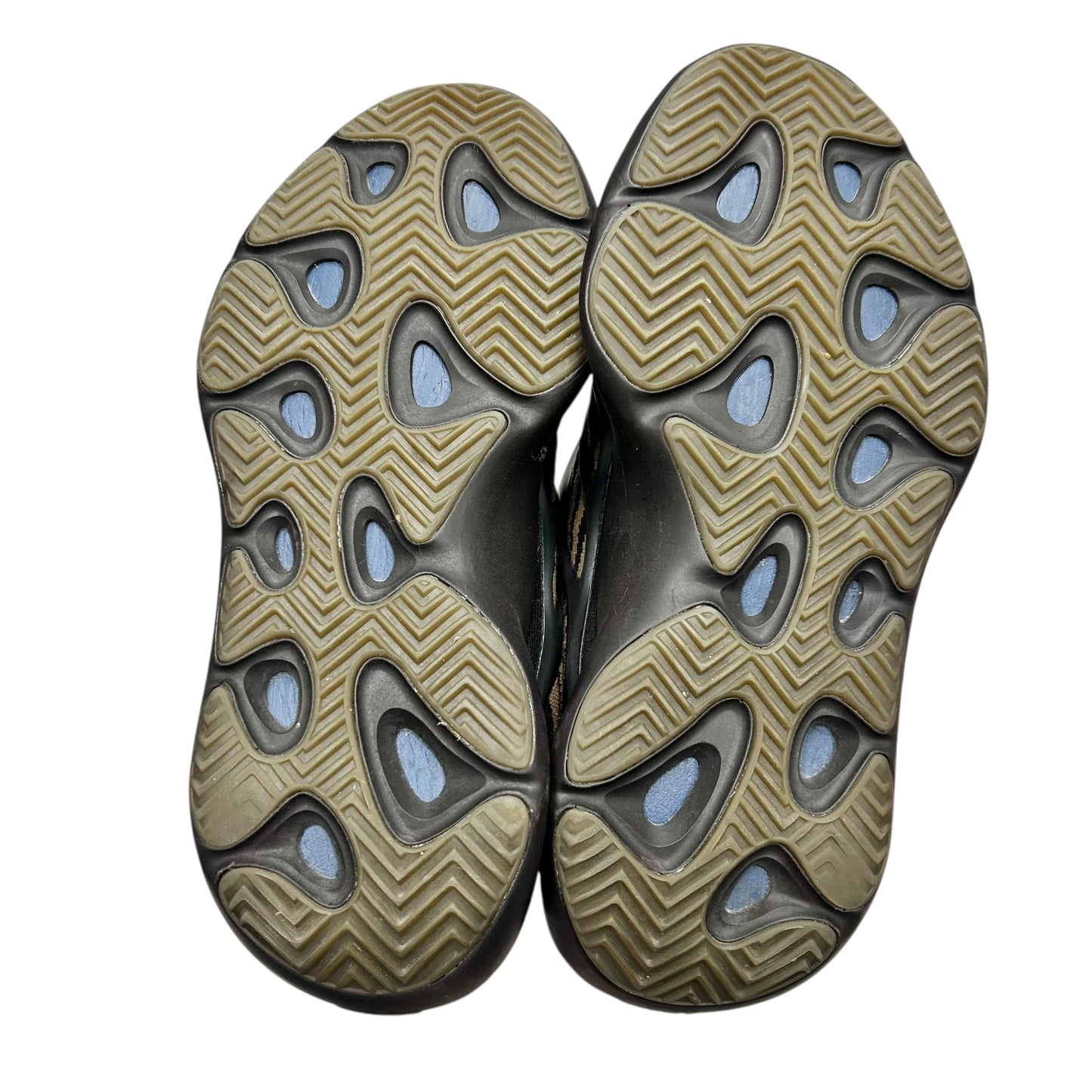 Shoes Luxury Designer By Yeezy In Black & Tan, Size: 8.5