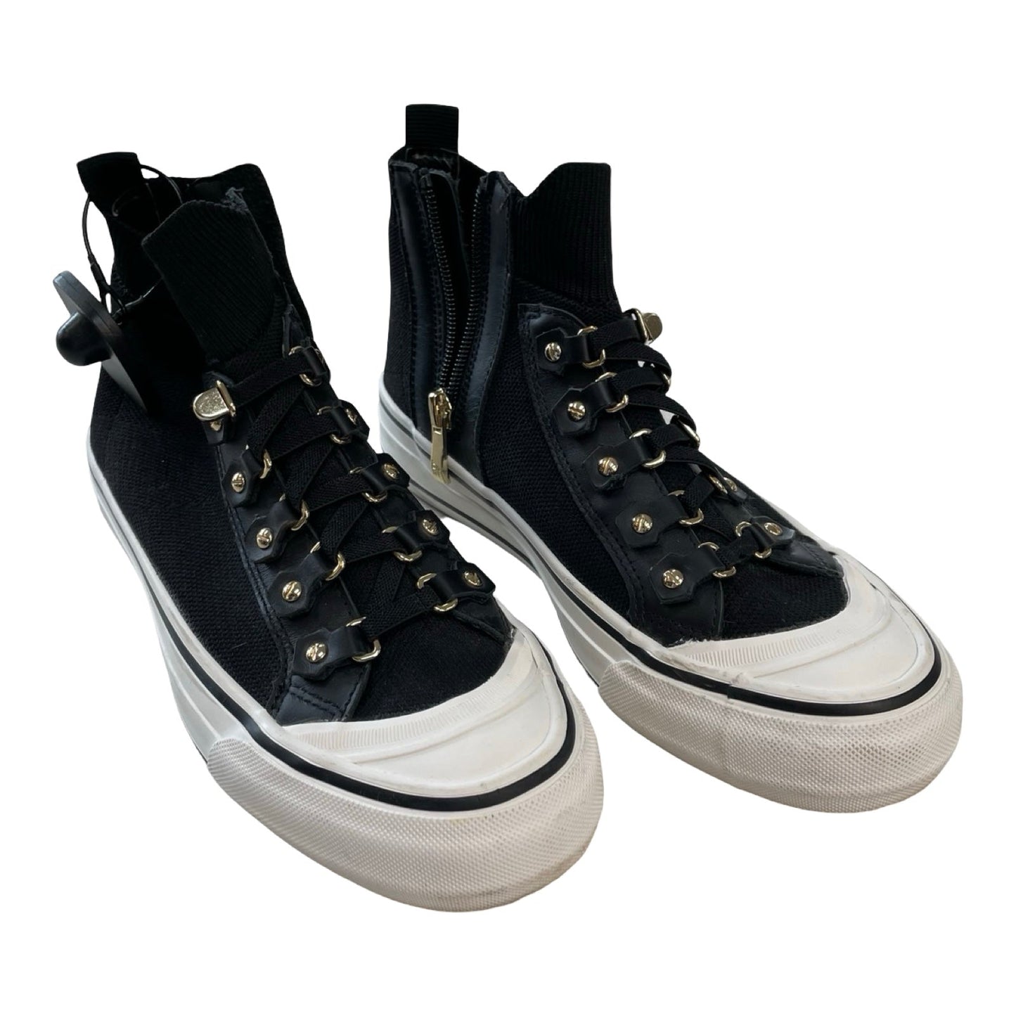 Shoes Sneakers By Dkny In Black & White