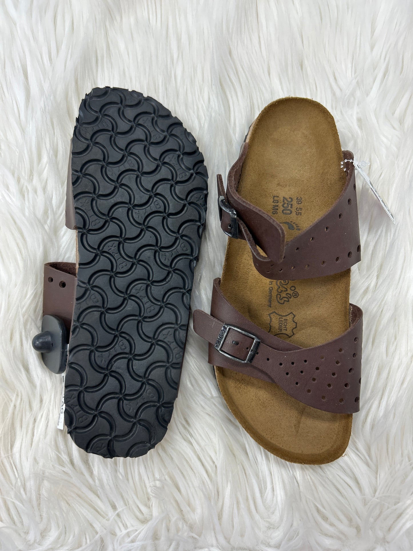 Sandals Flats By Birkenstock In Brown, Size:8