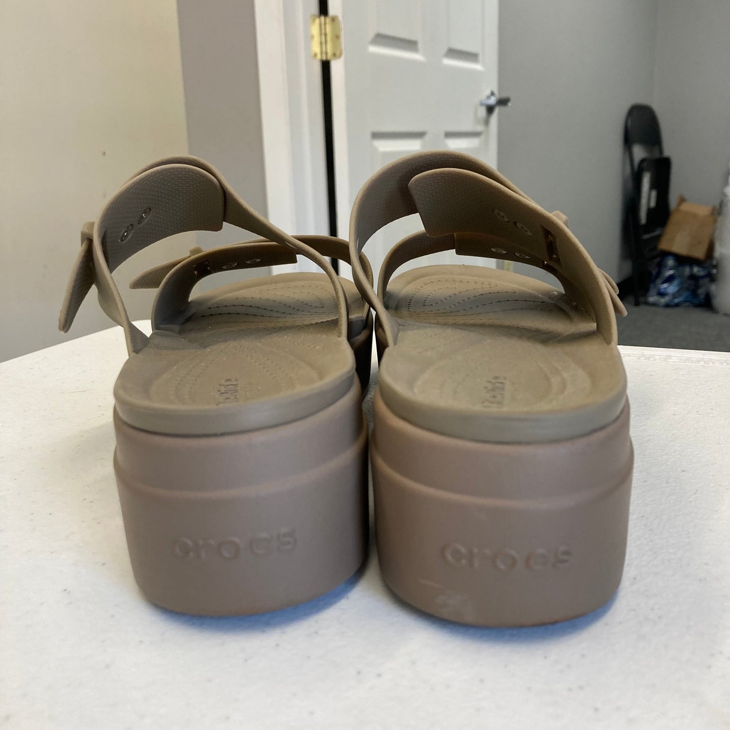 Sandals Heels Platform By Crocs In Tan, Size:10
