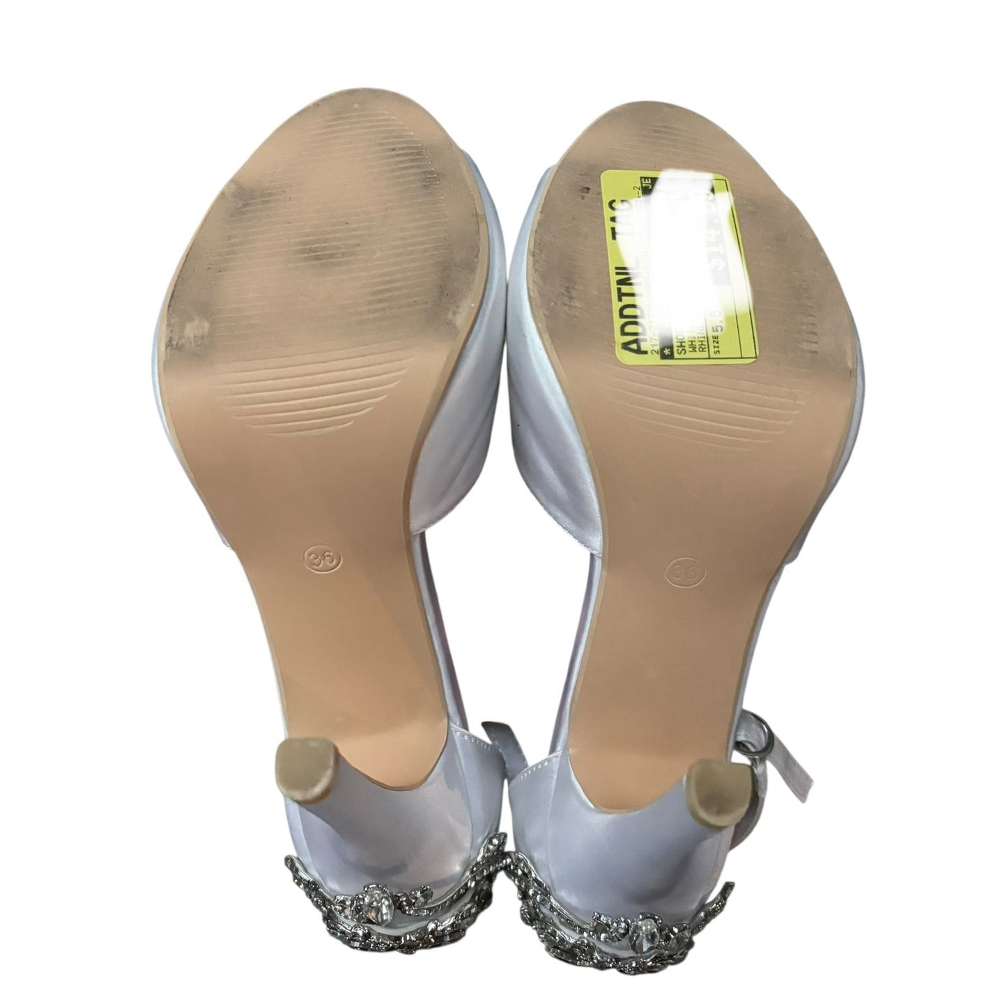 Shoes Heels Stiletto By Clothes Mentor In White, Size: 5.5