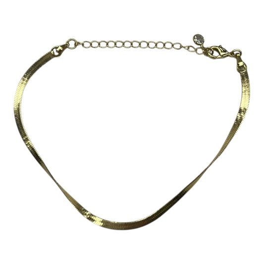 Bracelet Charm By Clothes Mentor In Gold