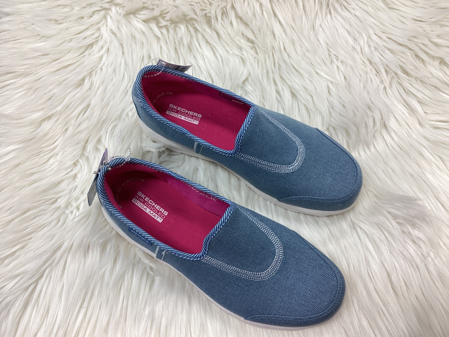 Shoes Flats By Skechers In Blue, Size:8