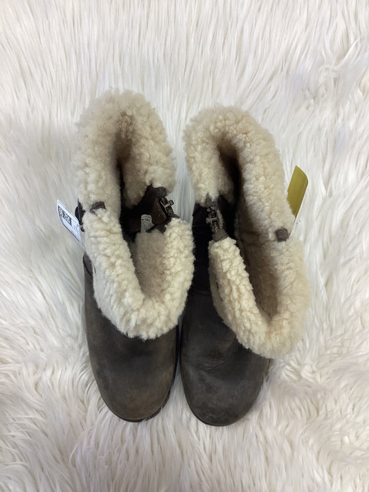 Boots Designer By Ugg In Taupe, Size:8.5