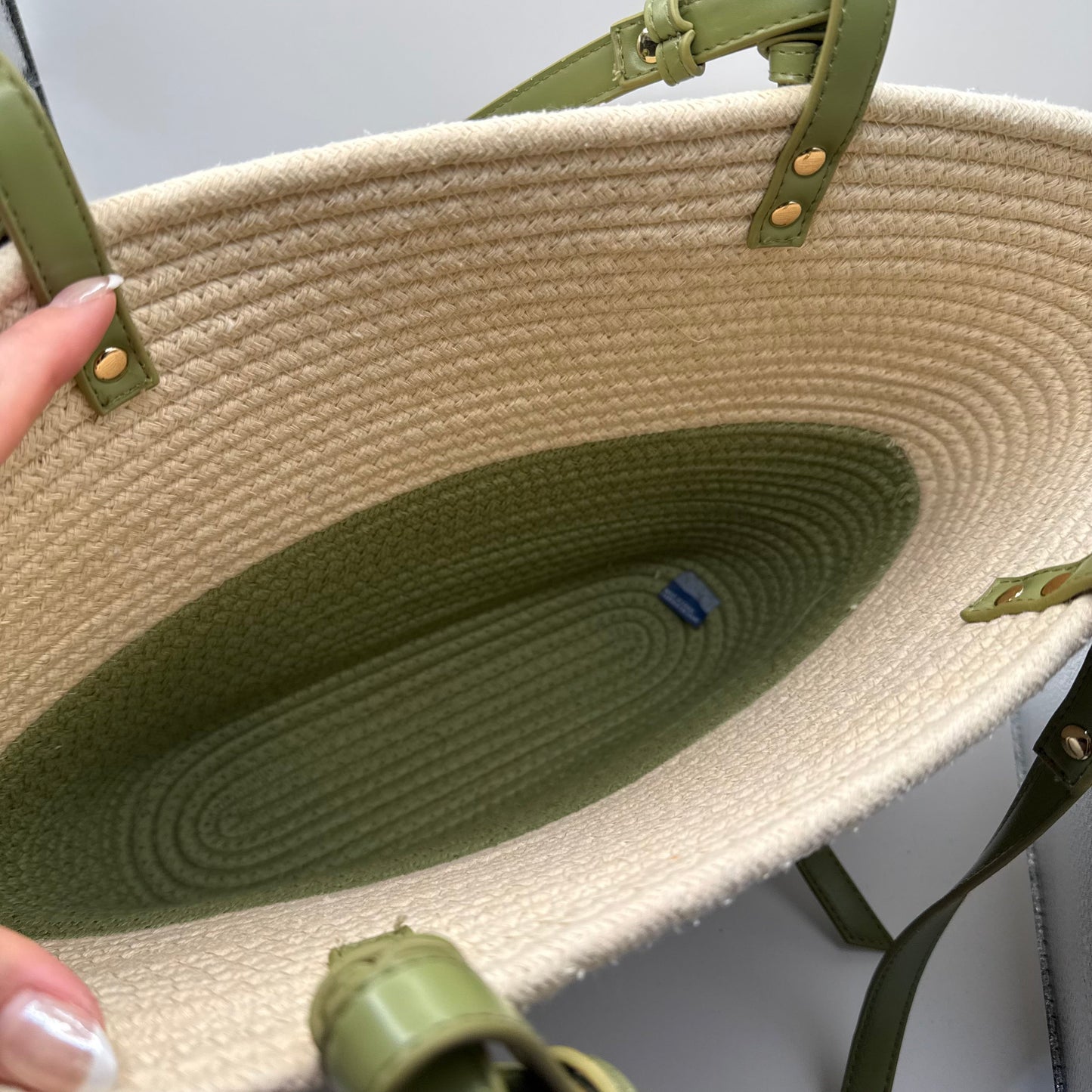 Handbag By Clothes Mentor, Size: Medium