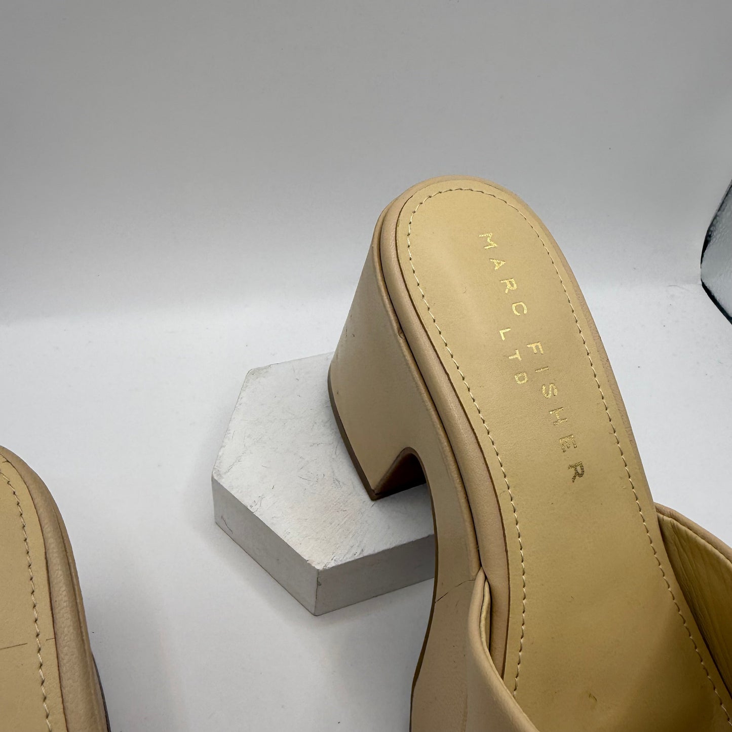 Shoes Heels Block By Marc Fisher In Tan, Size: 5.5