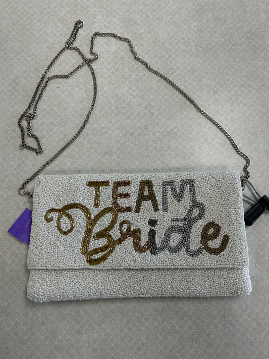 Crossbody By Clothes Mentor In White, Size:Medium