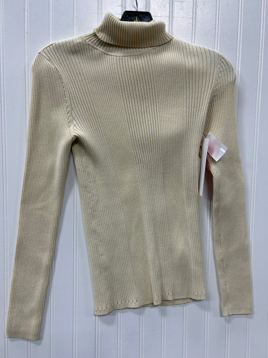 Top Ls By Title Nine In Cream, Size:M