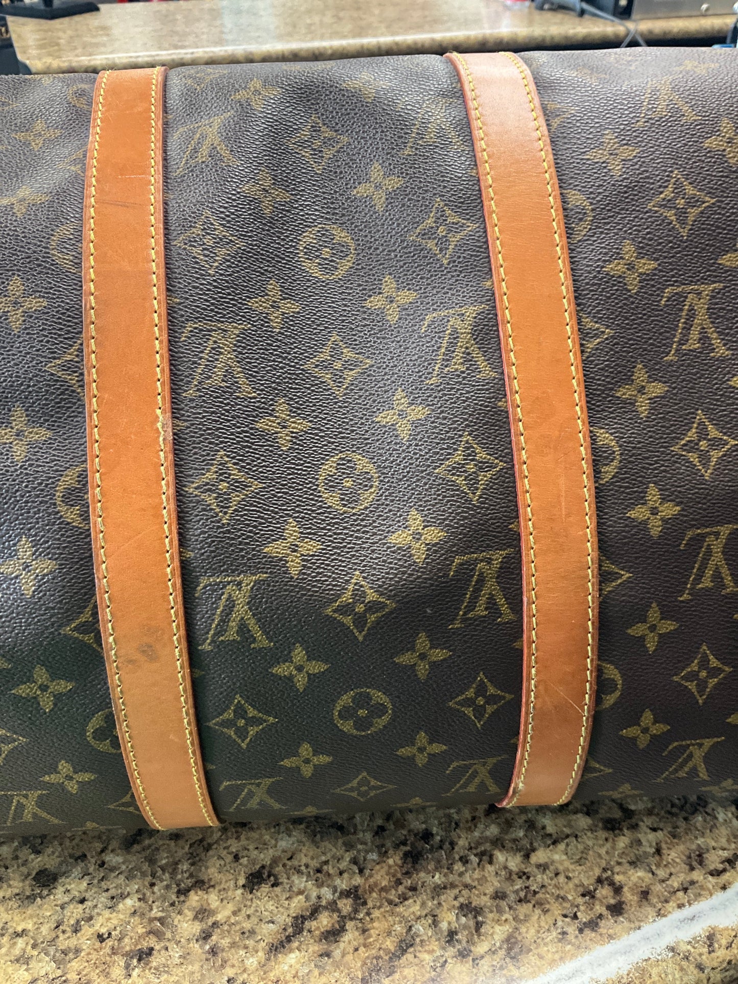 Duffle And Weekender Luxury Designer By Louis Vuitton, Size: Large