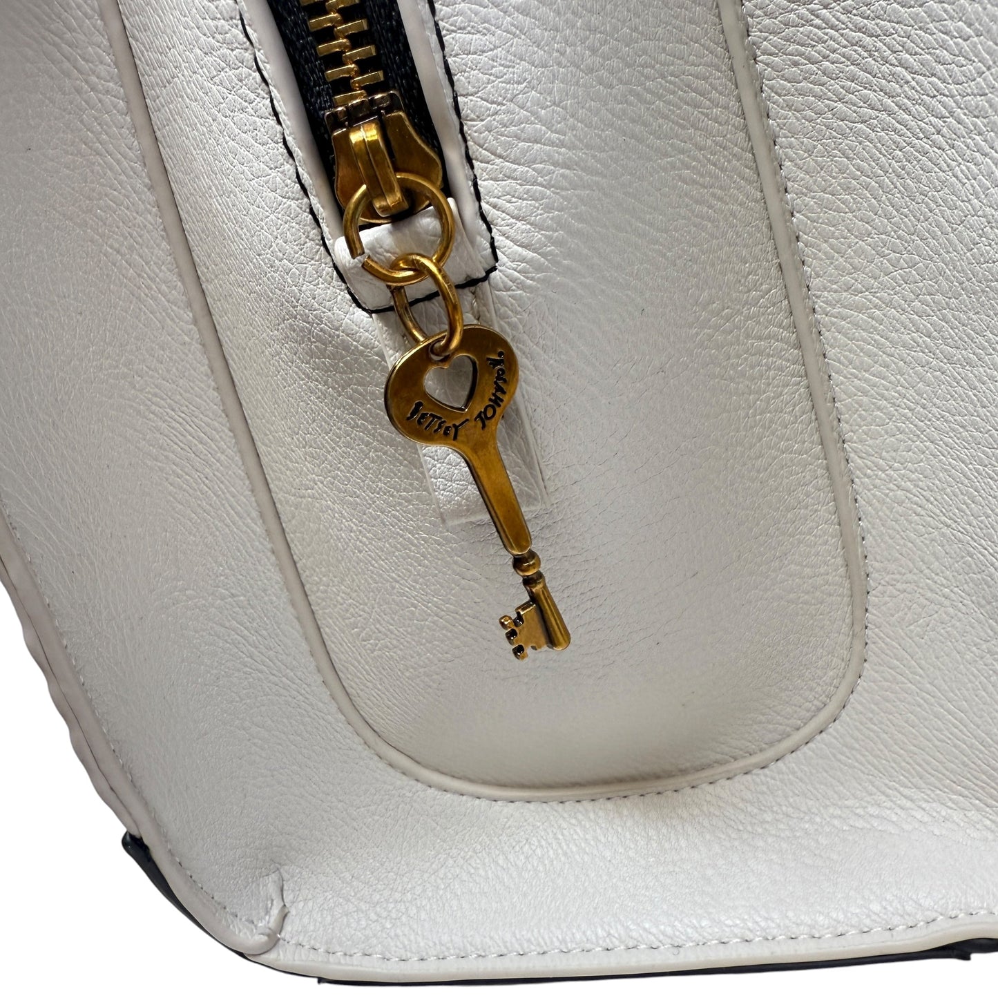House Of Betsey Tote By Betsey Johnson, Size: Medium
