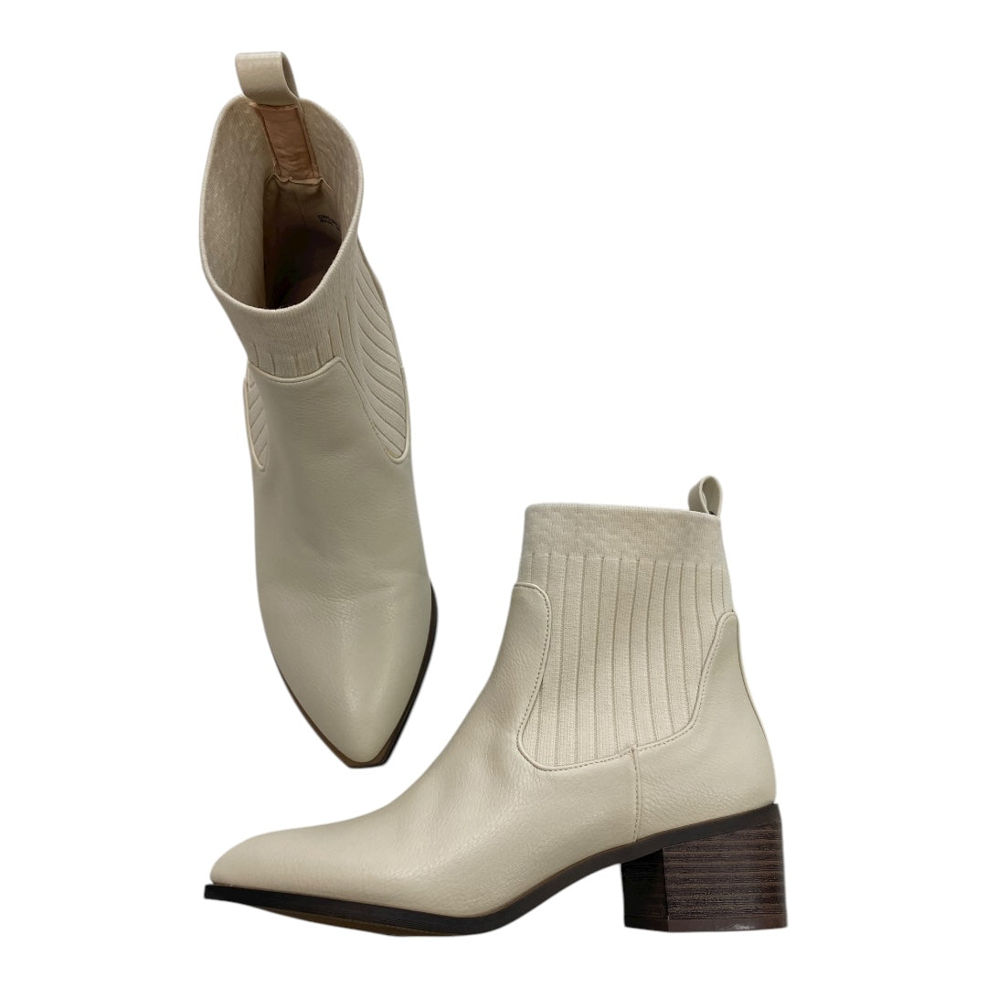 Boots Ankle Heels By Chinese Laundry In Beige, Size:6