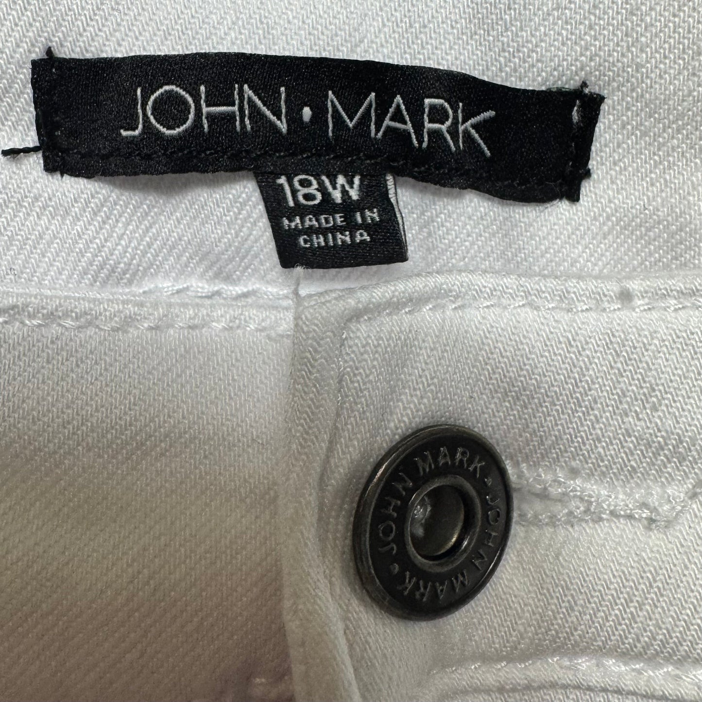 Island Dreaming Jeans Cropped By John Mark In White, Size: 18
