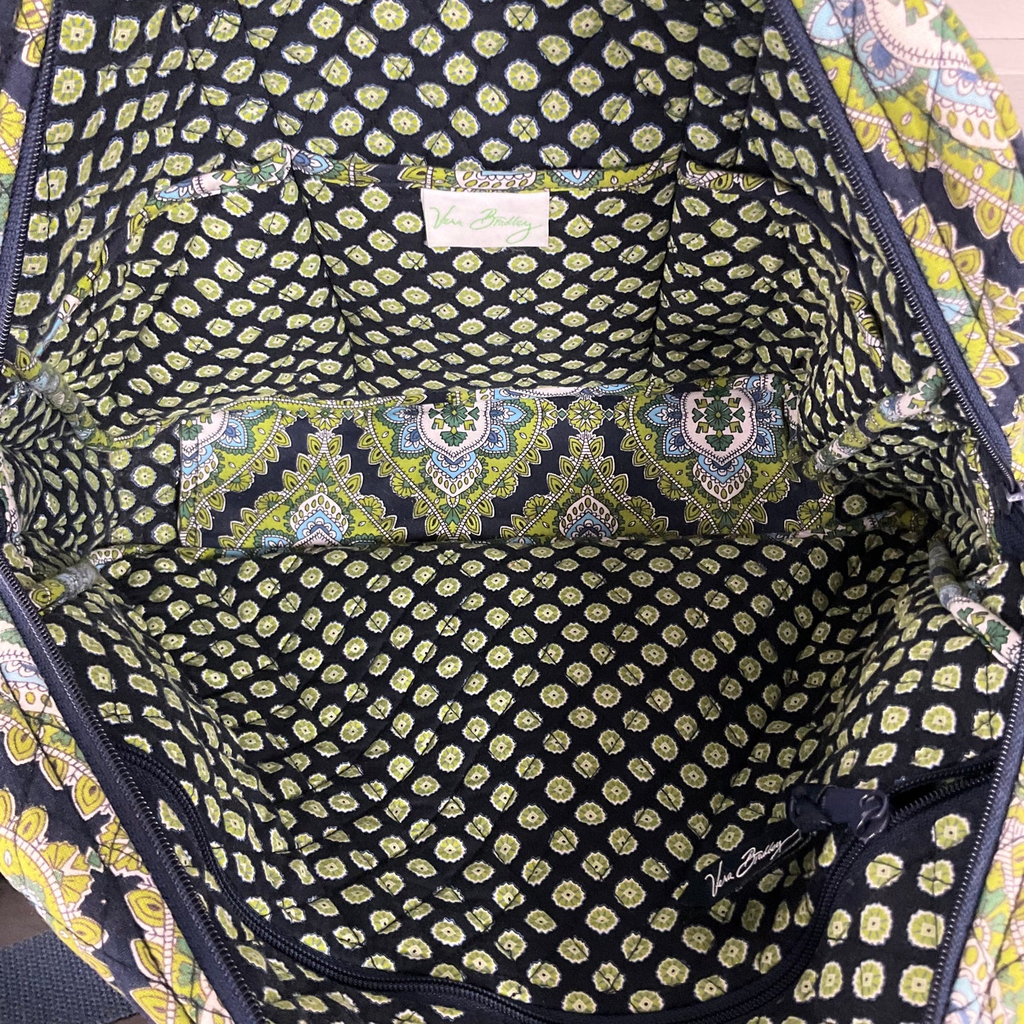 Laptop Bag By Vera Bradley, Size: Medium