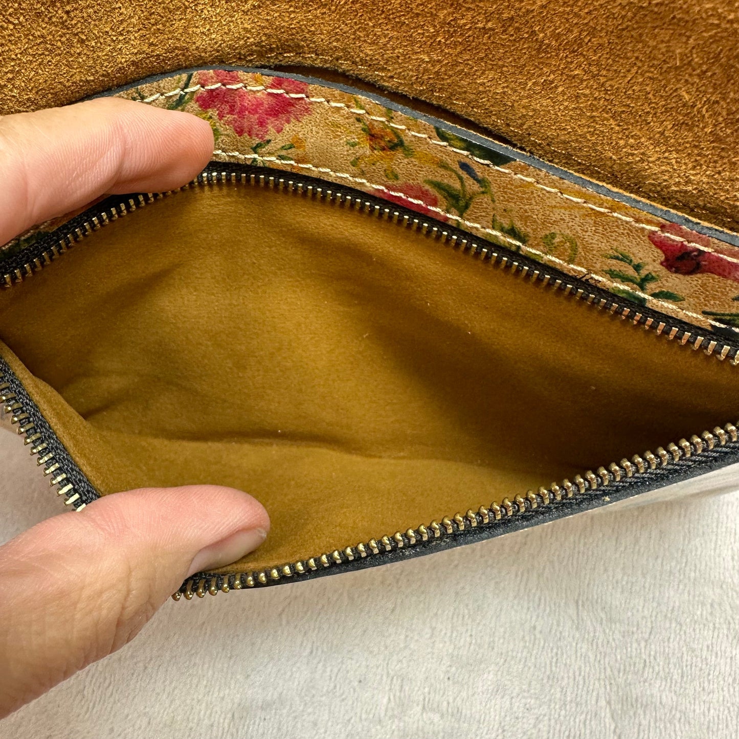 Wristlet Designer By Patricia Nash, Size: Medium