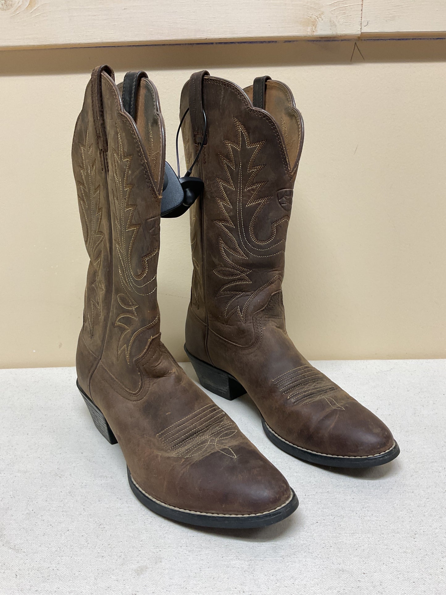 Boots Western By Ariat In Brown, Size:7.5