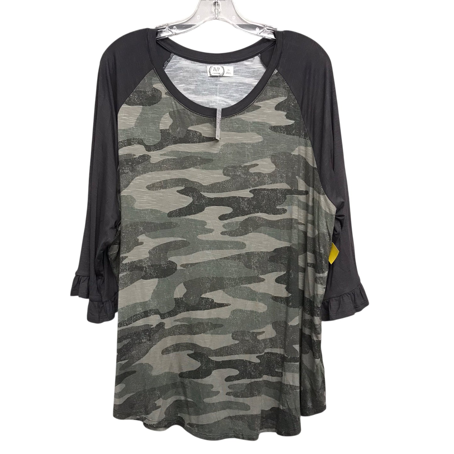 Top 3/4 Sleeve Basic By Maurices In Camouflage Print, Size:2X