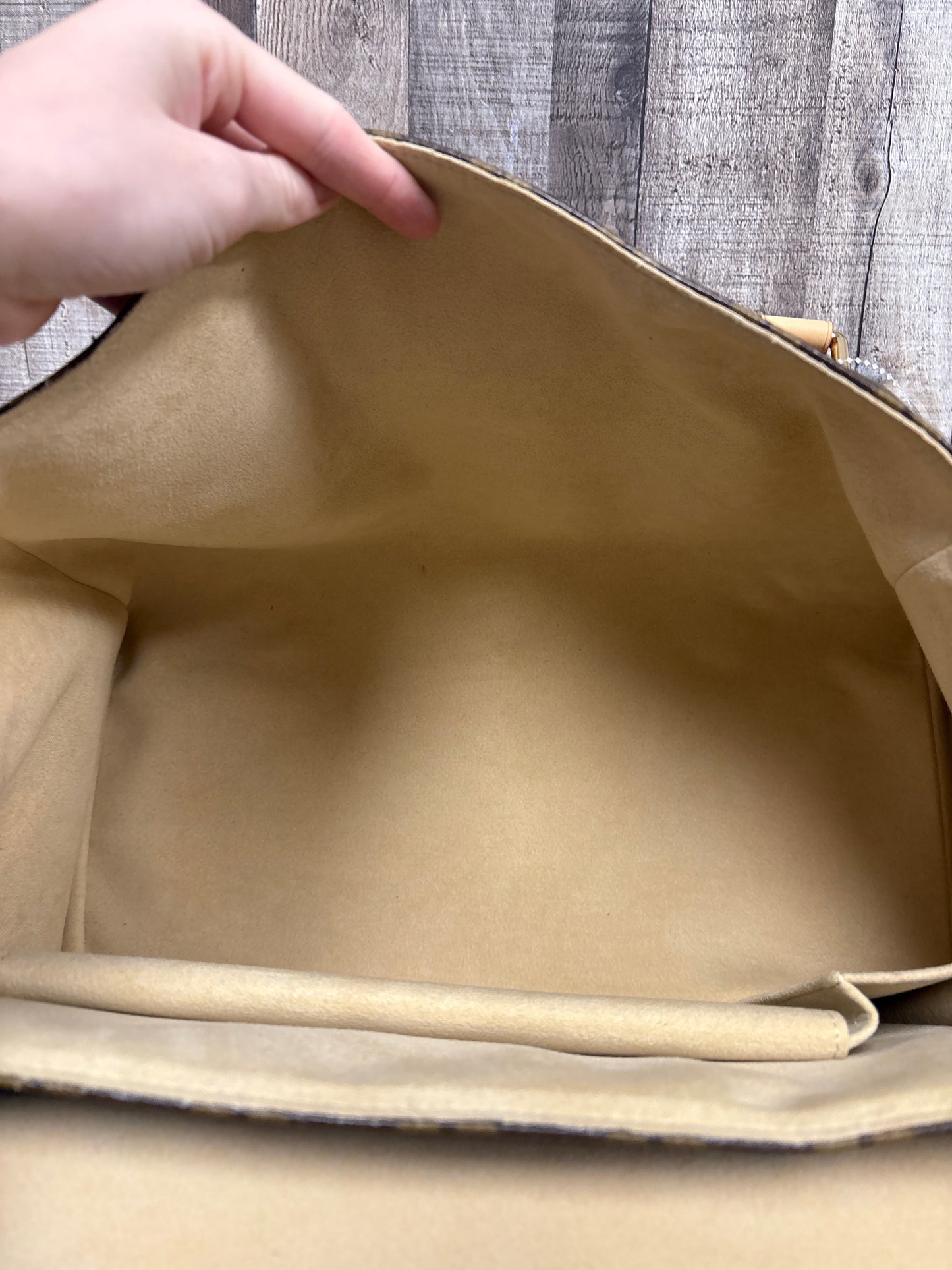 Handbag Luxury Designer By Louis Vuitton, Size: Large