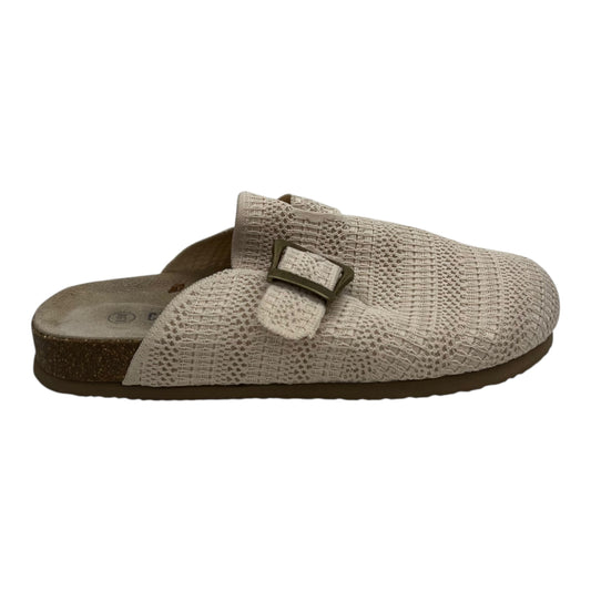 Shoes Flats By Cushionaire In Cream, Size:8.5