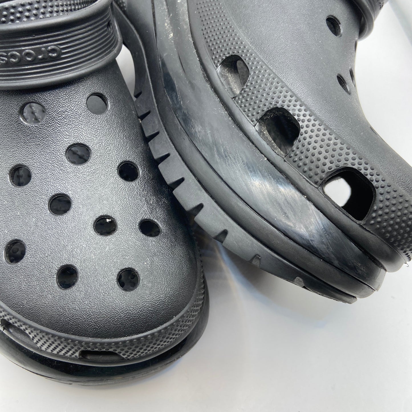 Shoes Heels Platform By Crocs In Black, Size: 10