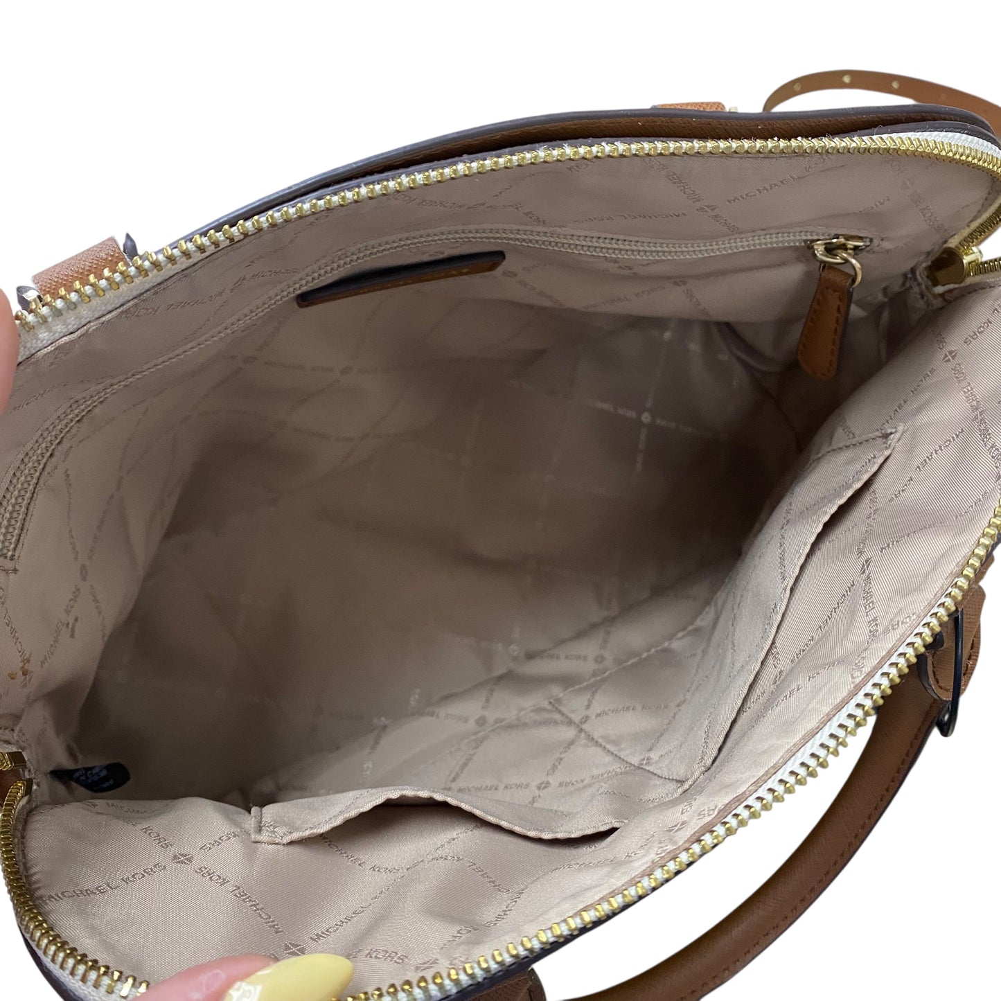 Handbag Designer By Michael Kors In Brown & White, Size:Large