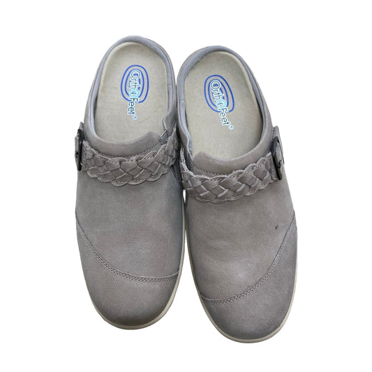 Shoes Flats By Cmc In Taupe, Size:9.5