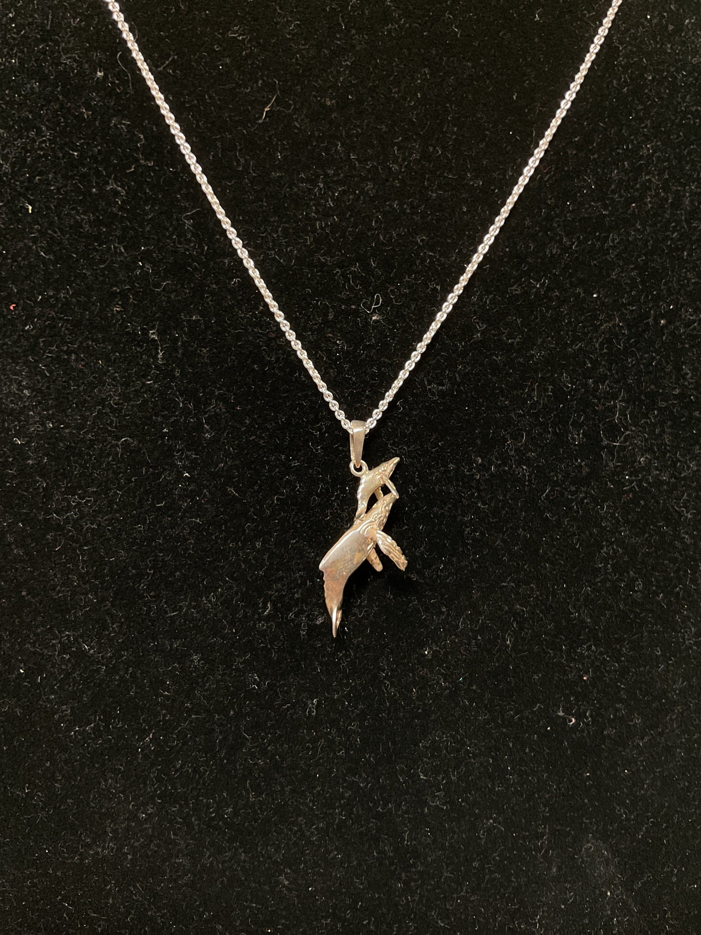 Necklace Pendant By Clothes Mentor In Silver