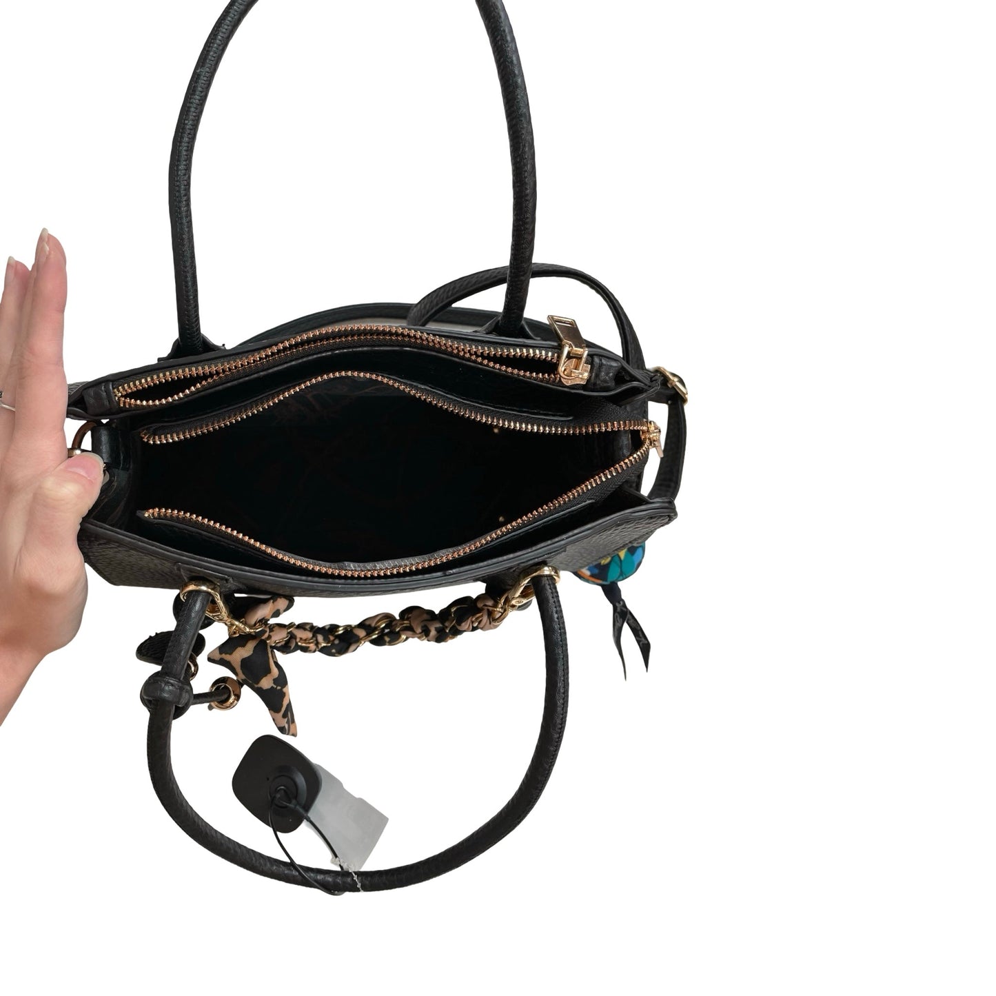 Handbag By Clothes Mentor In Black, Size:Medium