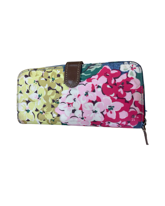 Wallet By Clothes Mentor In Floral Print, Size:Medium