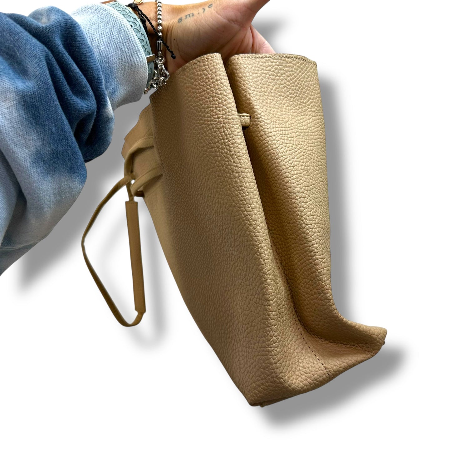 VEGAN LEATHER SLOUCHY BUCKET BAG By 8 Other Reasons, Size: Small