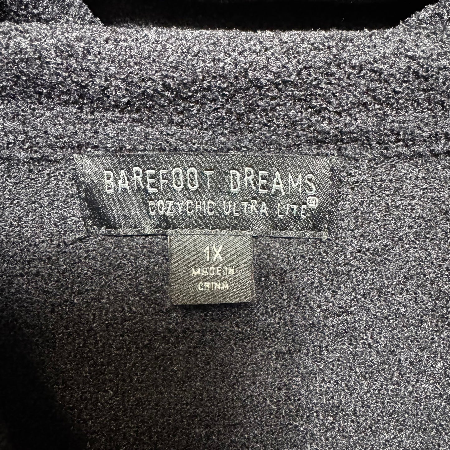 Sweater By Barefoot Dreams In Black, Size: 1x