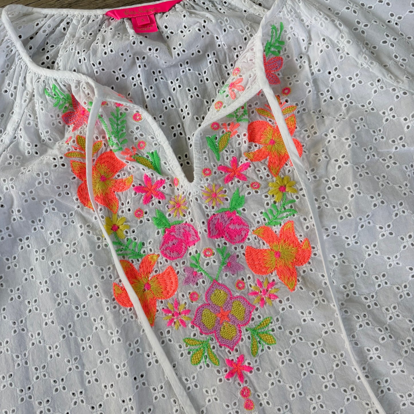 Top Long Sleeve Designer By Lilly Pulitzer In Blue, Size: Xs