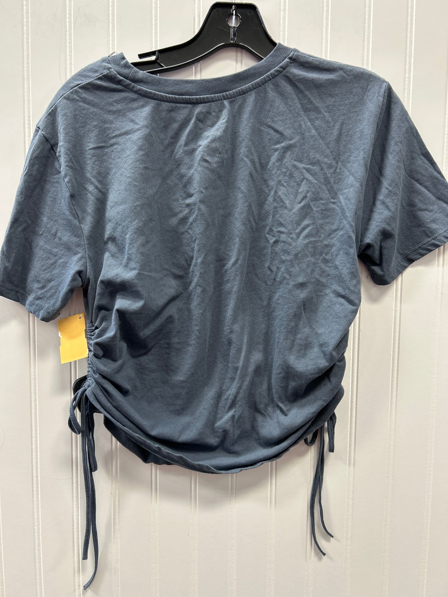 Top Ss By Clothes Mentor In Grey, Size:M
