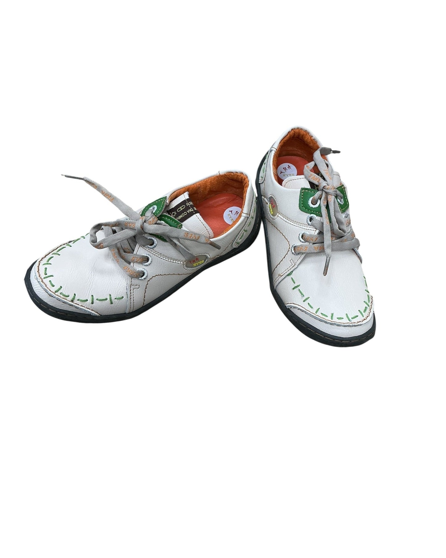 Shoes Sneakers By Clothes Mentor In Tan, Size:7.5