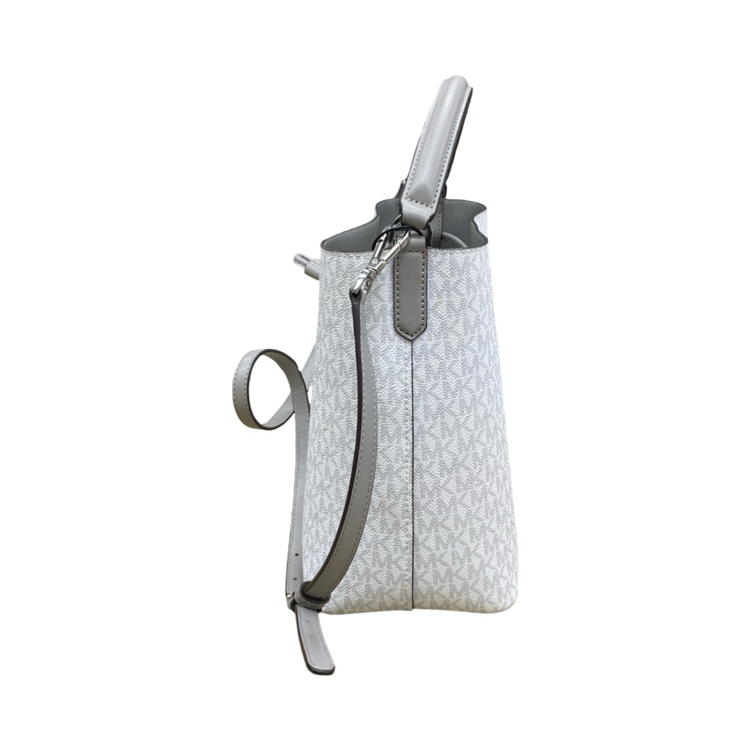 Handbag Designer By Michael Kors In White, Size:Medium