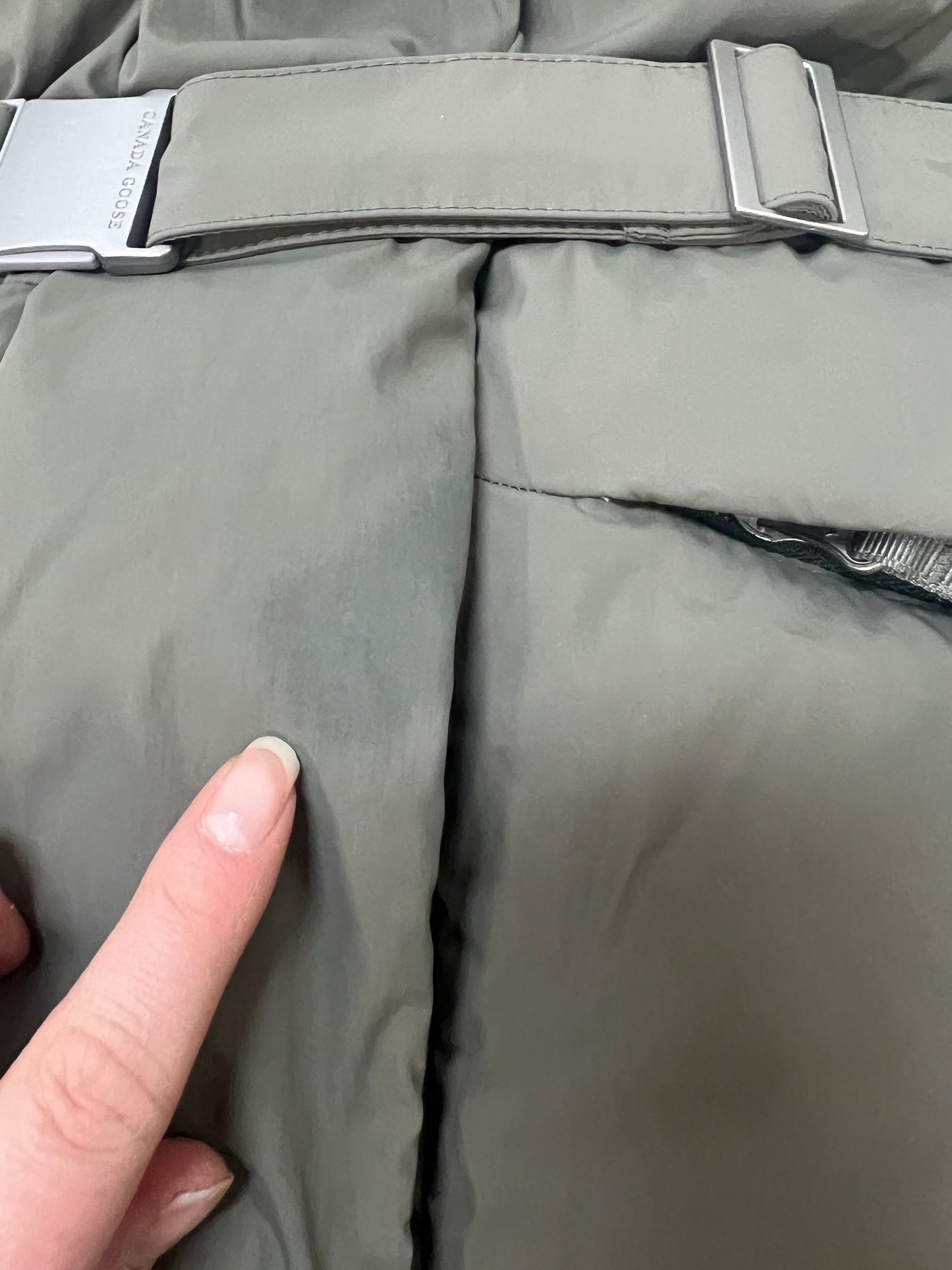 Coat Luxury Designer By Canada Goose In Green, Size: S