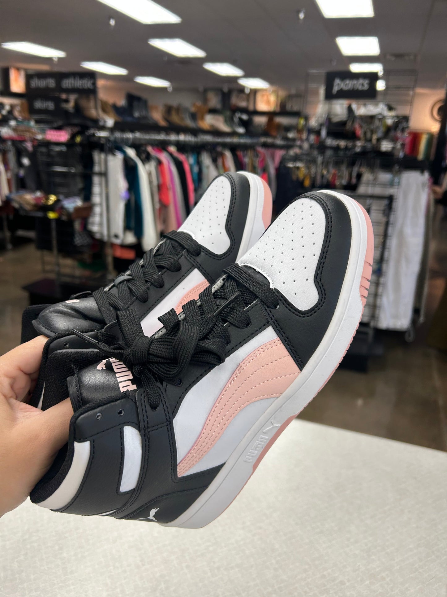 Shoes Sneakers By Puma In Black & Pink, Size:7.5