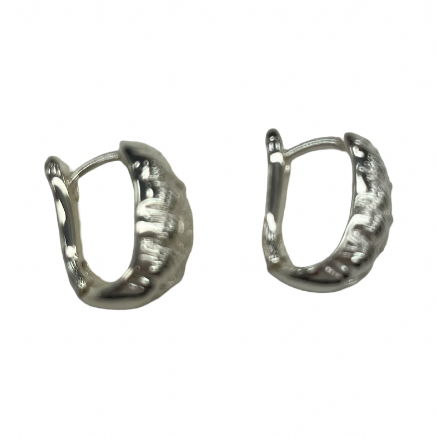 Earrings Hoop By Clothes Mentor In Silver