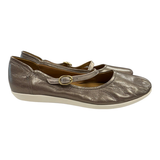 Shoes Flats By Clarks In Gold, Size:10