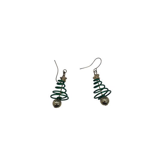 Earrings Dangle/Drop By Clothes Mentor In Green